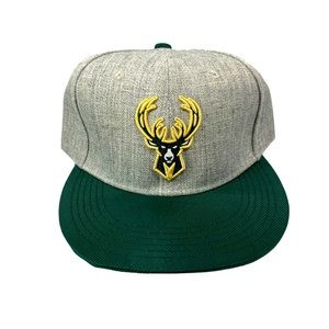 MILWAUKEE BUCKS Gray Baseball Cap Snapback